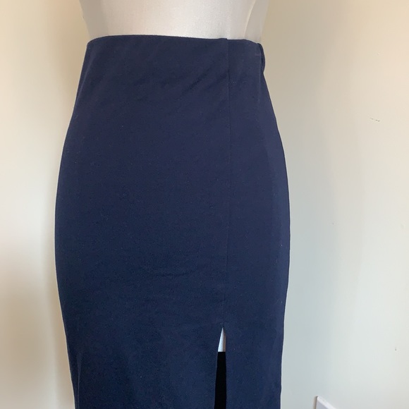 Forever 21 navy blue slit midi skirt - Picture 2 of 4